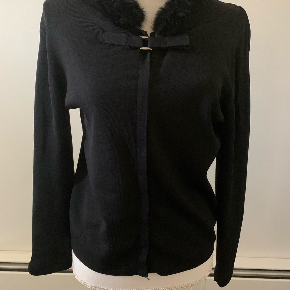 🤩3 FOR $15 Joseph A button down sweater